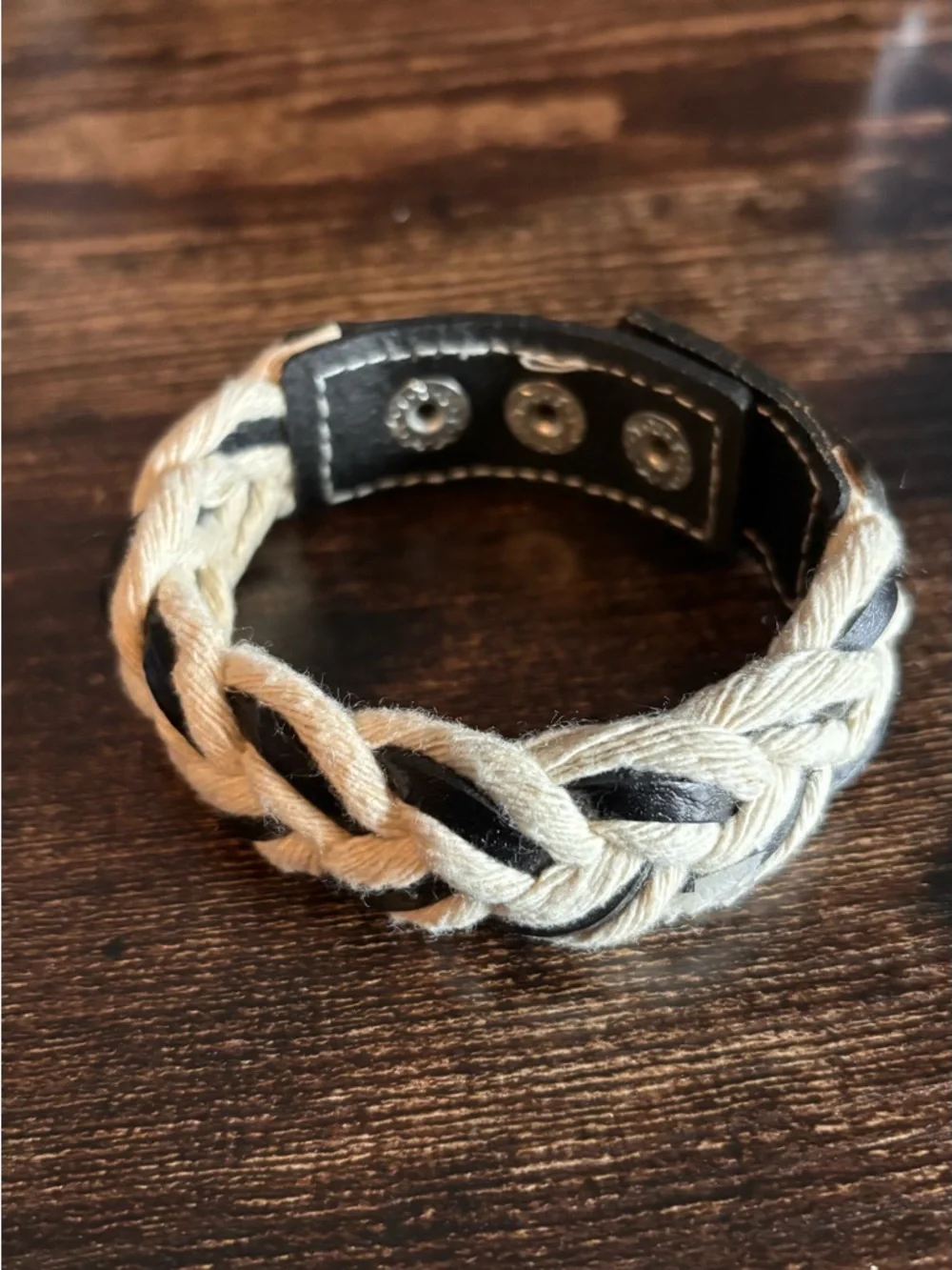 N/A stylish braided
